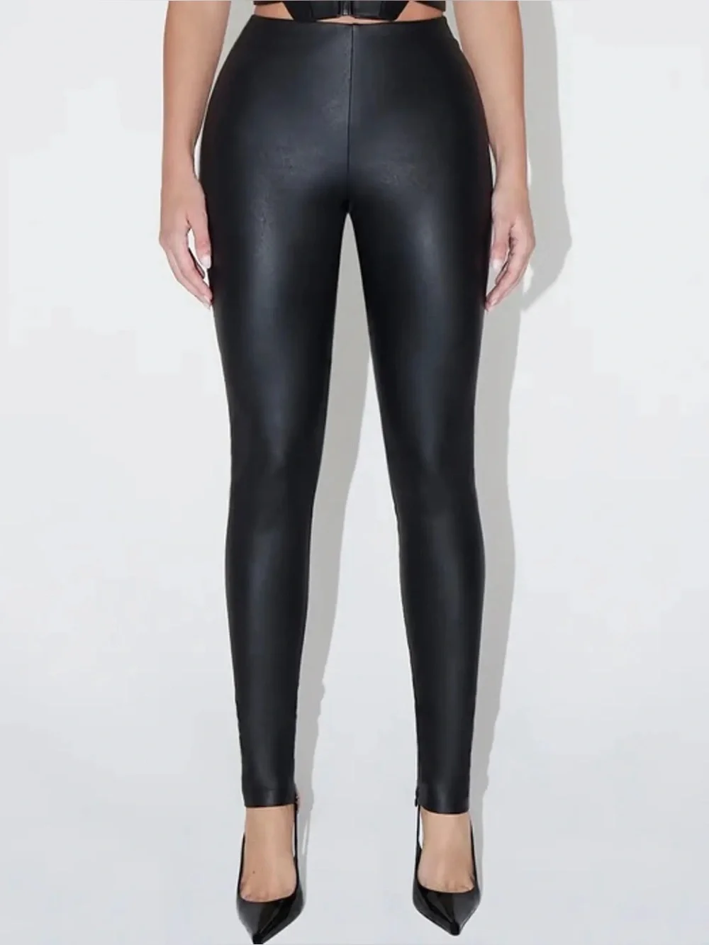 🔥NWT KHY Faux Leather Leggings (MEDIUM) READY TO SHIP 📦